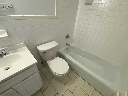 5th image of 747 10th Ave APT 7B