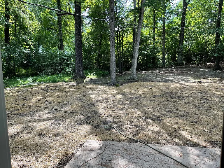 716 Rosewood Dr — Photo 11
