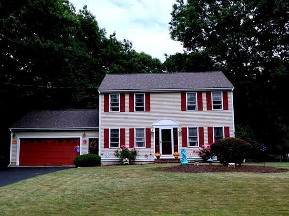178 Copley Dr, Taunton, MA 02780