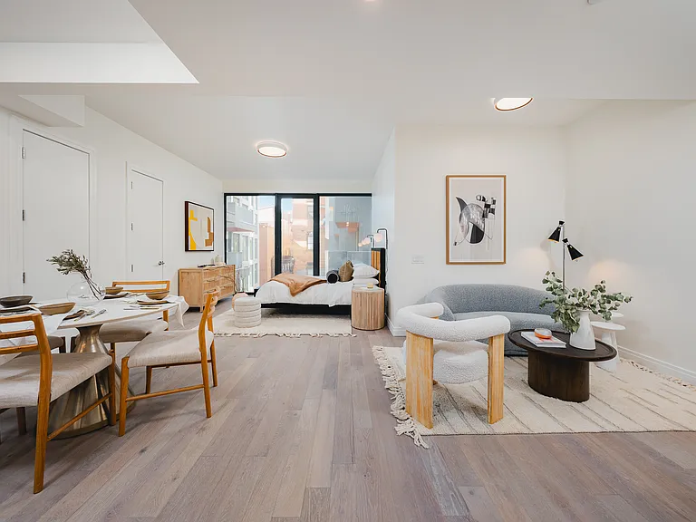 255 Lorimer St #215 — Photo 1