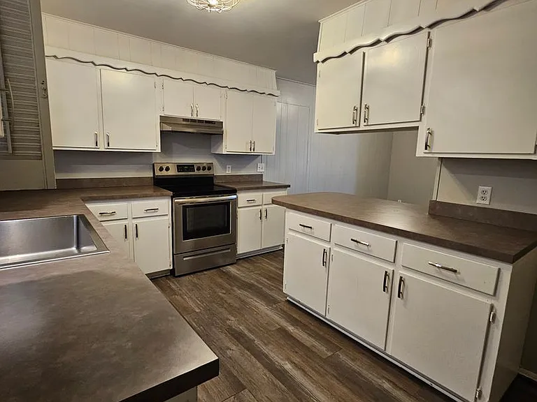 Broadway Apartments in Rose District — Photo 24