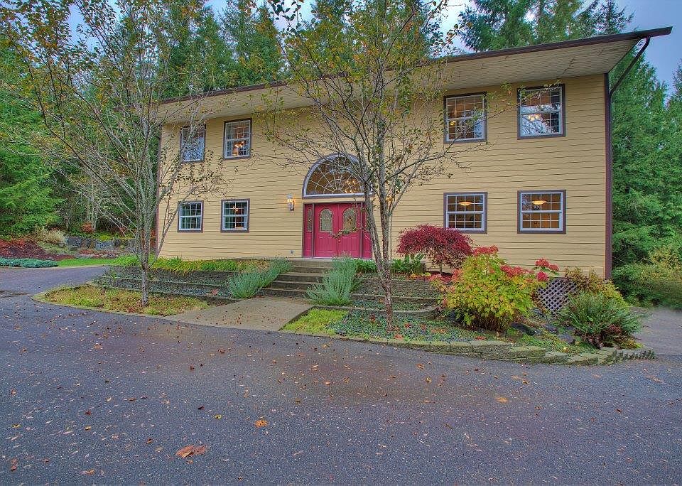 1st image of 8544 44th Ave NW