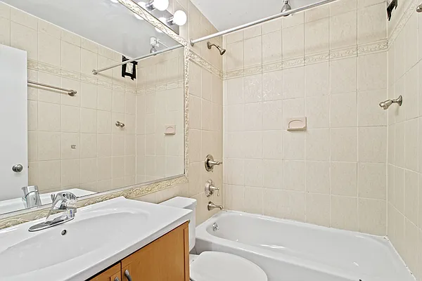 Sold by Level Group | media 16