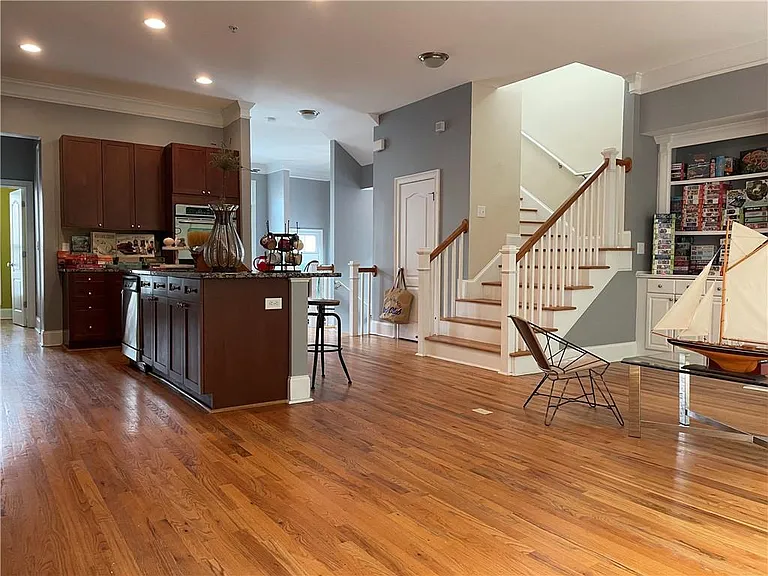 1581 Mosaic Way — Photo 6