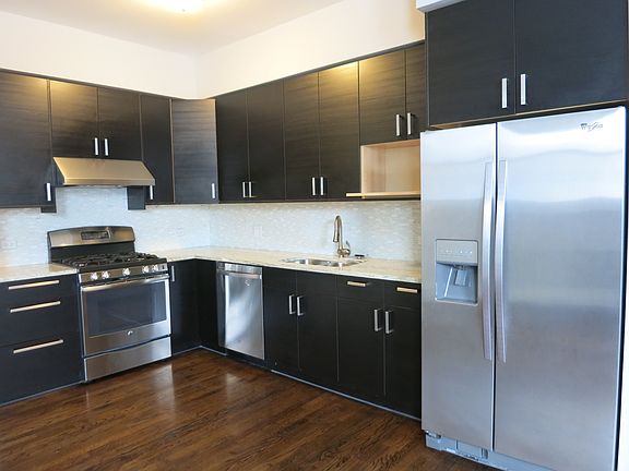 5th image of 2039 N Damen Ave APT 2N