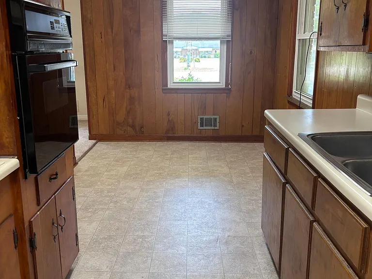 2426 Peach Orchard Rd — Photo 8