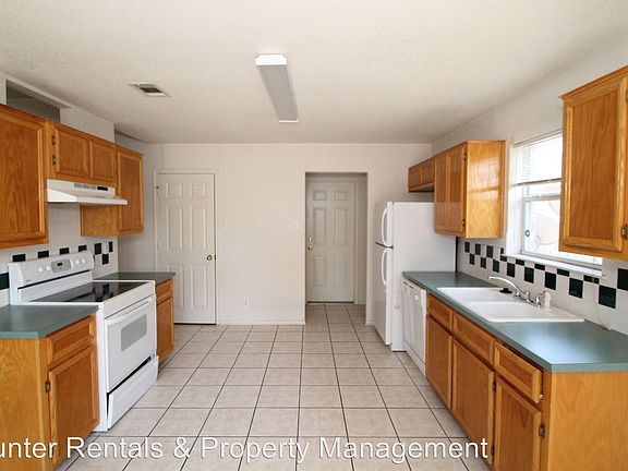 4th image of 4501 Lonesome Dove Dr