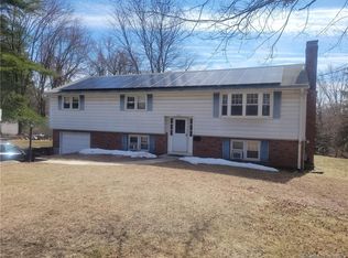 147 Taft Ln, Windsor Locks, CT 06096