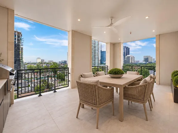5010 Longmont Dr #Penthouse 6, Houston, TX 77056