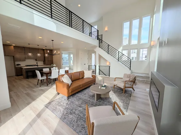 The Innovator Plan, Contempo Collection, Daybreak