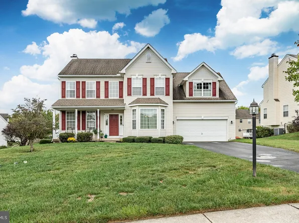 321 Hidden Creek Dr, Downingtown, PA 19335