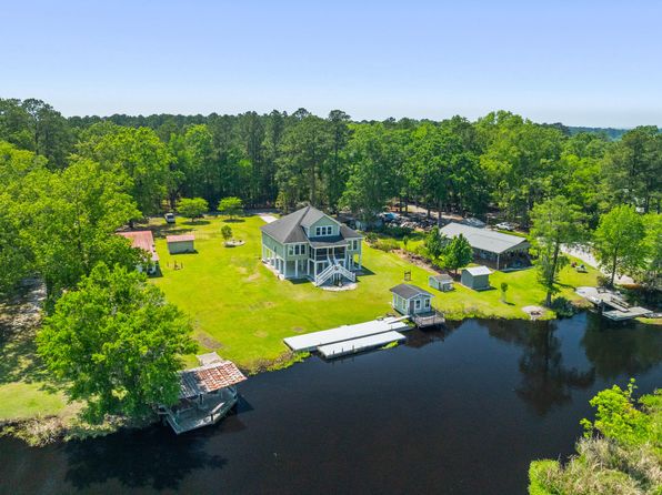 643 Backfield Rd, Walterboro, SC 29488