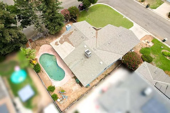 6205 N Barcus Ave — Photo 25