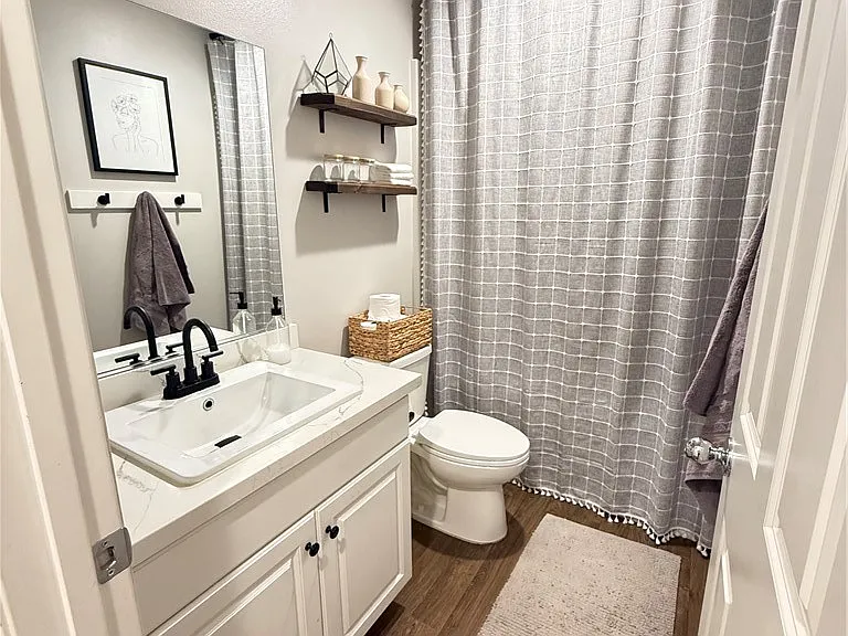 15124 Audrey Dr — Photo 2