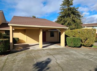 1100 SE Excalibur Dr, Grants Pass, OR 97526