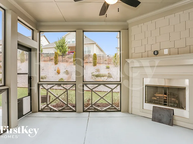 4541 Banshire Cir — Photo 7
