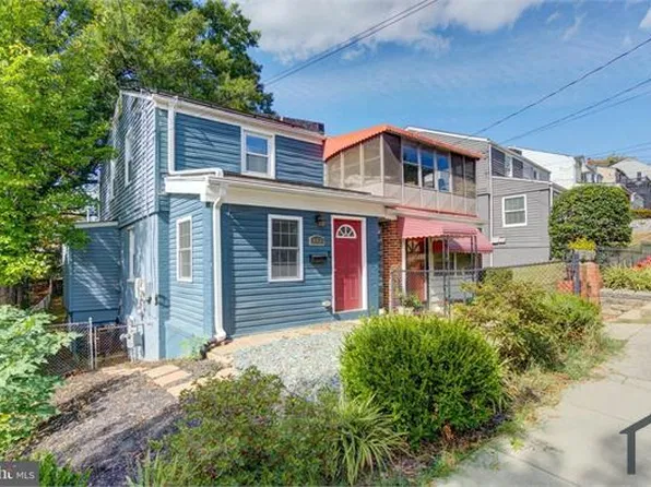 842 52nd St NE, Washington, DC 20019