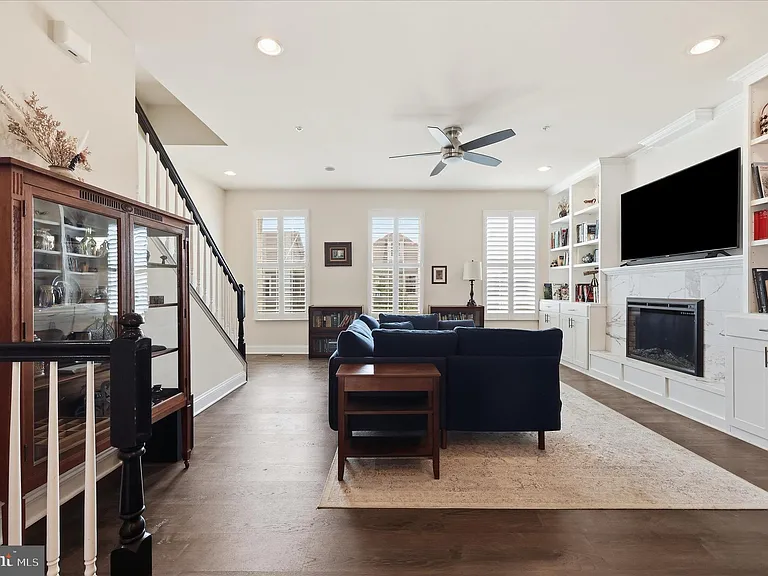 5060 Judicial Way — Photo 9