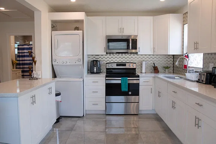 2 bed, 1110 sqft, $2,800 — Photo 2