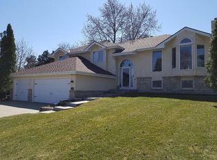 13125 Sky Park Dr, Omaha, NE 68137