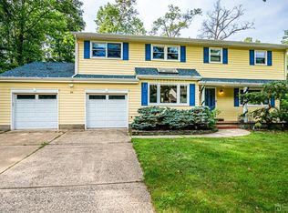 26 Nottingham Rd, Edison, NJ 08820