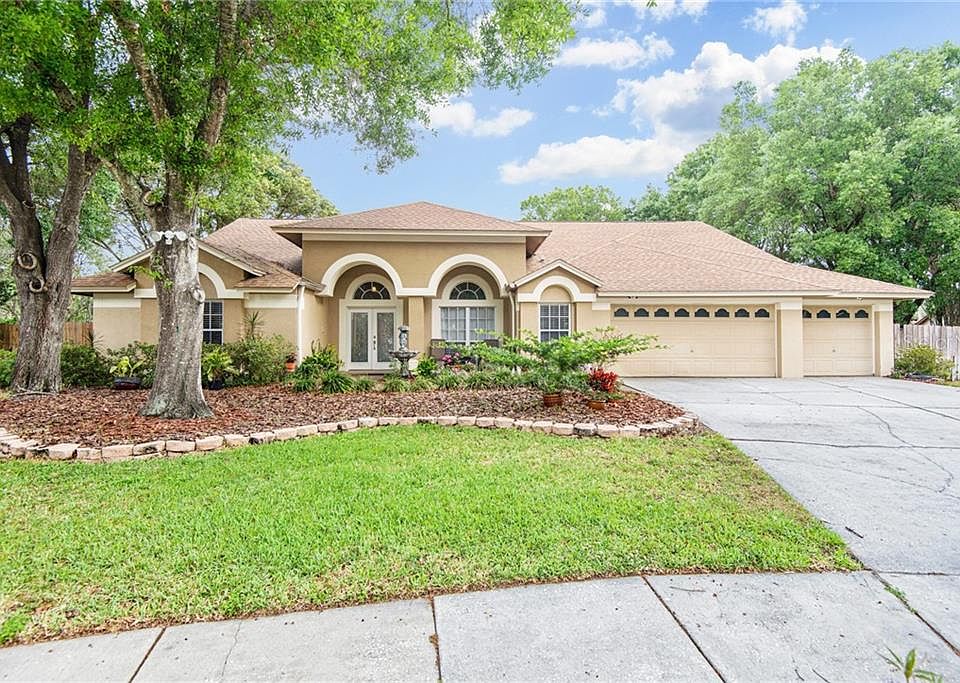 1st image of 18109 Woodcreek Pl
