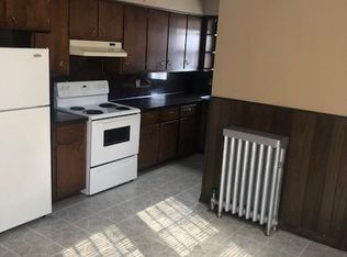 425 Springfield St, Chicopee, MA 01013