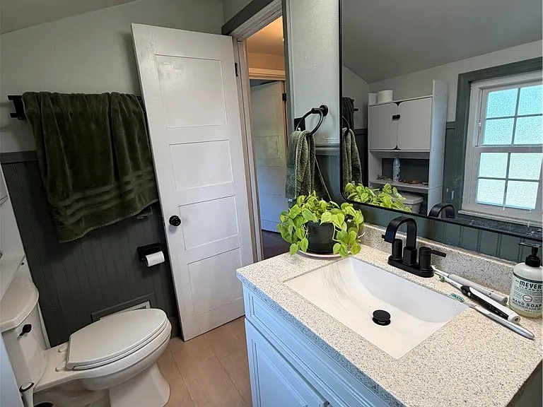 131 Jacob Dr — Photo 18