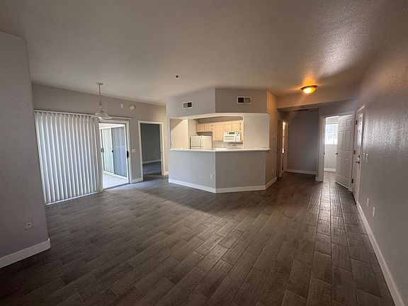 4th image of 600 W Grove Pkwy APT 2087