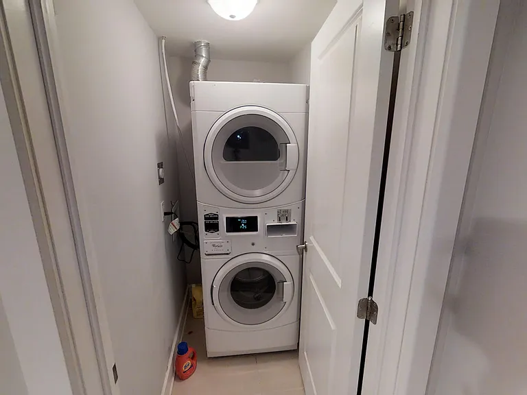 173 Henderson Ave #2G — Photo 13