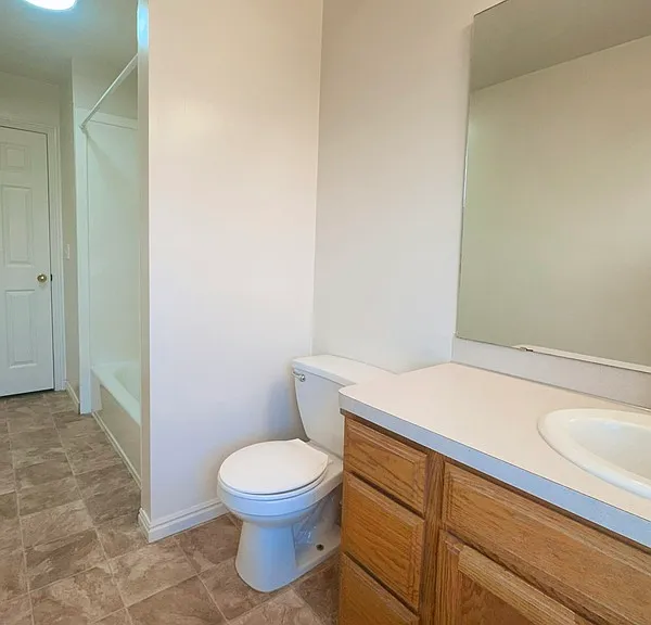 327 N 270 W — Photo 13