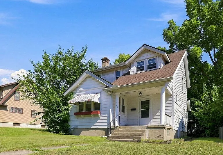 147 W Hudson Ave — Photo 2