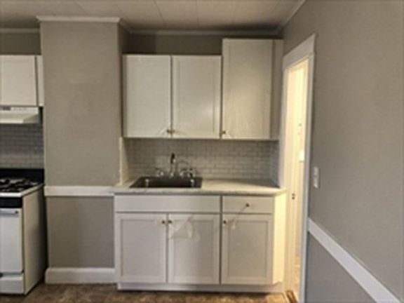 3rd image of 91 Town Hill St #2
