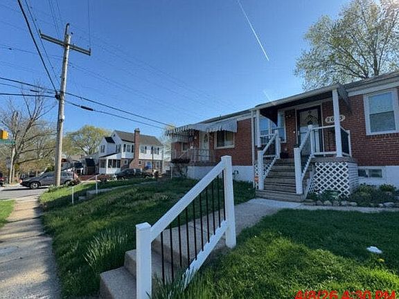 5th image of 2625 Moore Ave