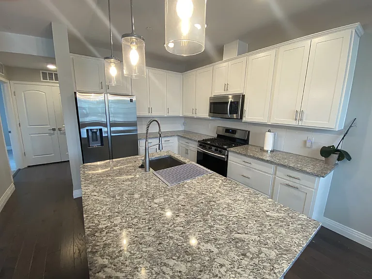 1831 S Dunkirk St #101 — Photo 16