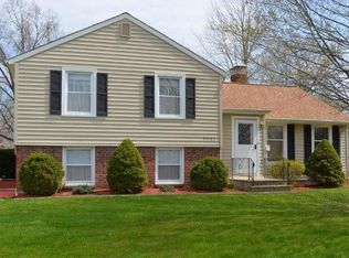 3901 Linden Rd, Rocky River, OH 44116