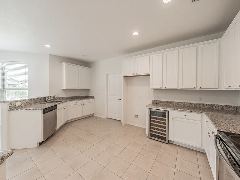 6268 Topsail Dr — Photo 18