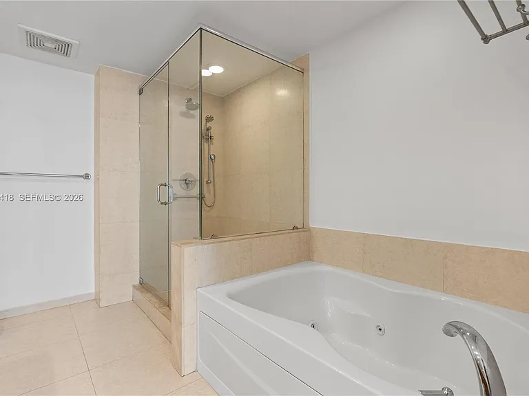 50 Biscayne Blvd #3010 — Photo 18