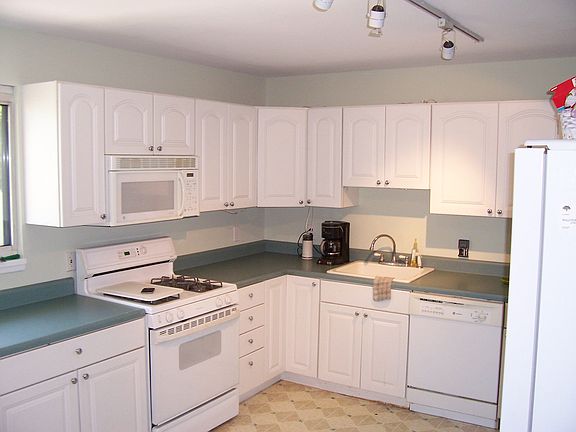 Large New Kitchen