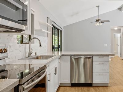 82-955 Aka Ala St, Captain Cook, HI, 96704