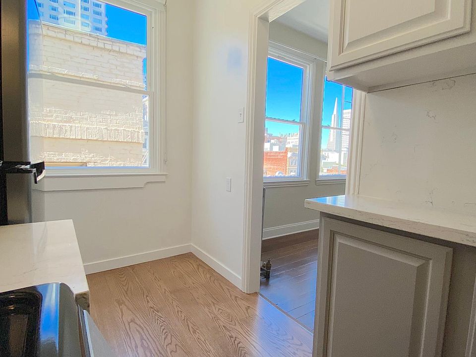 Kitchen - northeast.