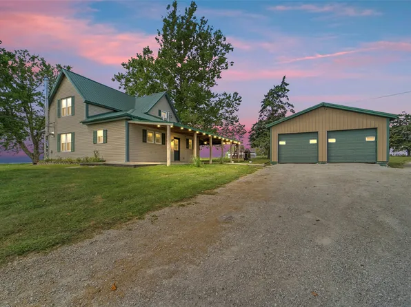 2297 155th Pl, Knoxville, IA 50138