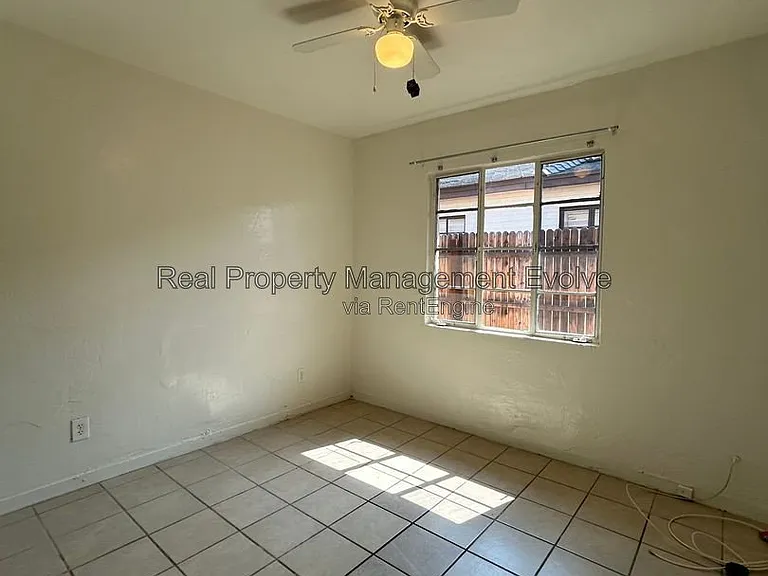 334 W Highland Ave #1 — Photo 12