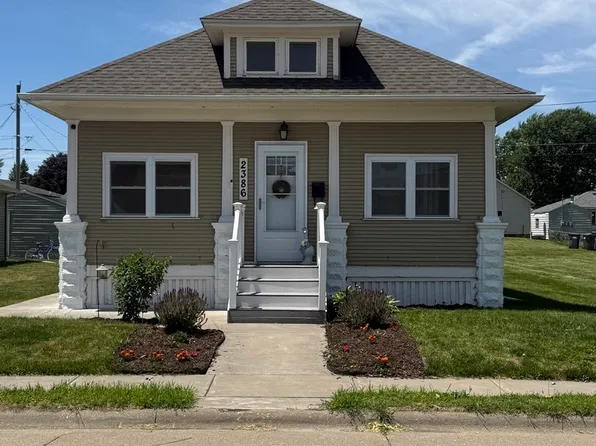 2386 Chancy St, Clinton, IA 52732