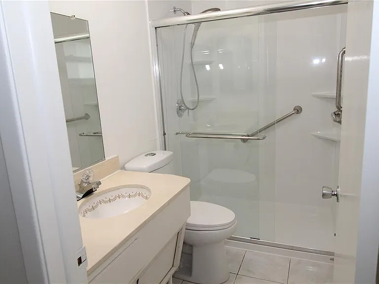 1104 Desert Hills Dr — Photo 16