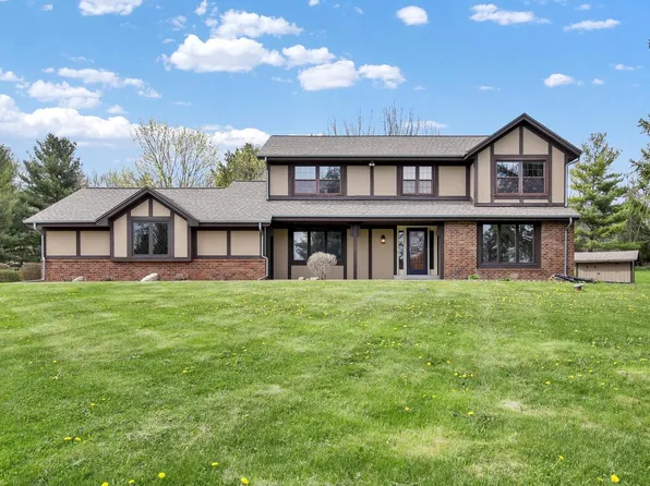 S74W20710 Field DRIVE, Muskego, WI 53150