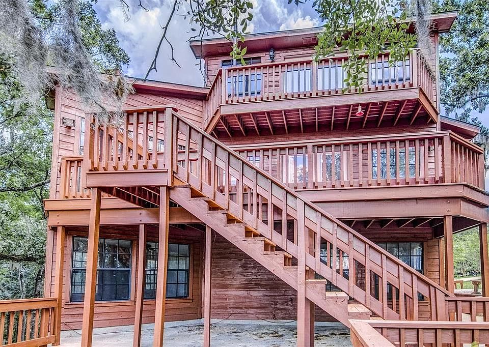 1st image of 141 Arrowhead Ln