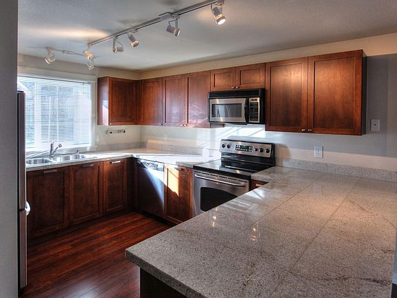 2nd image of 3046 128th Ave SE Unit 33