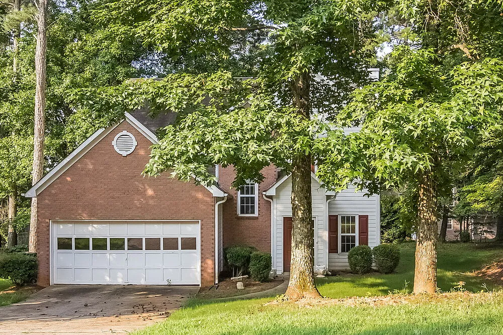 Photo 1 of 16 - 2721 Windsor Ct NW - Kennesaw, GA Primary Photo - 2721 Windsor Ct NW