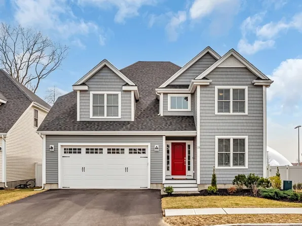 23 Manchester St, Weymouth, MA 02190